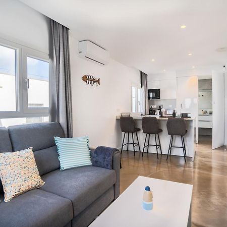 2 Apartments Sea Breeze Famara Esterno foto