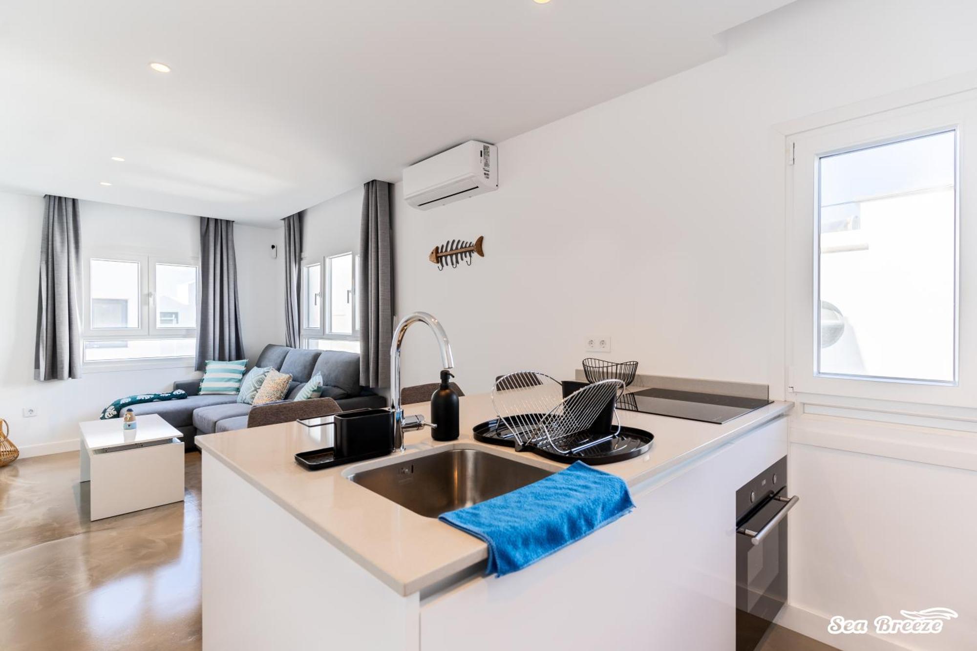 2 Apartments Sea Breeze Famara Esterno foto