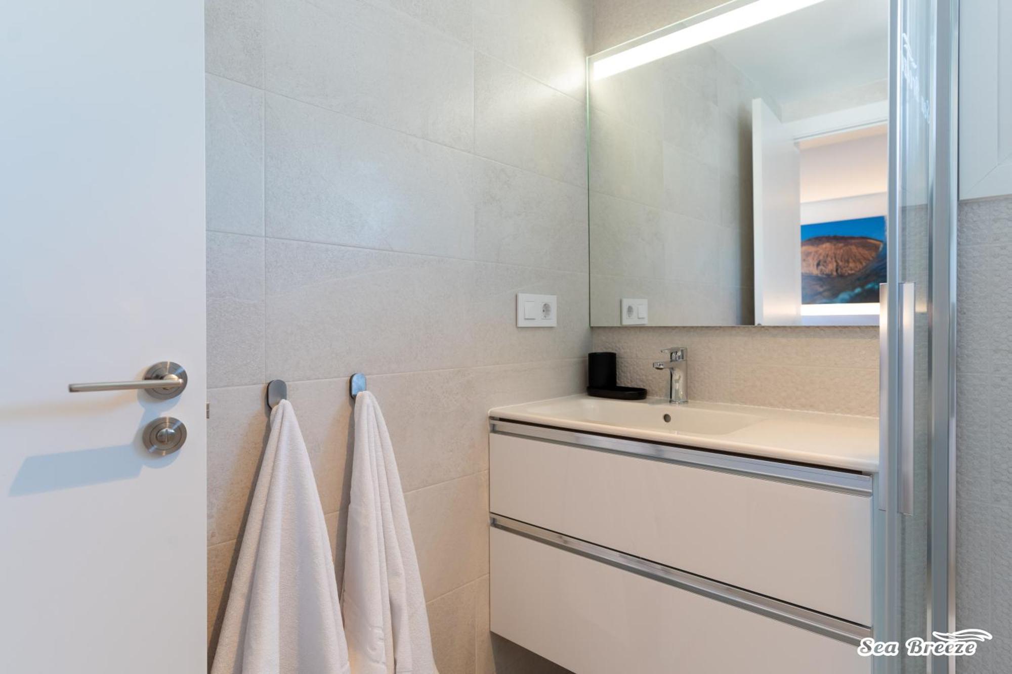 2 Apartments Sea Breeze Famara Esterno foto