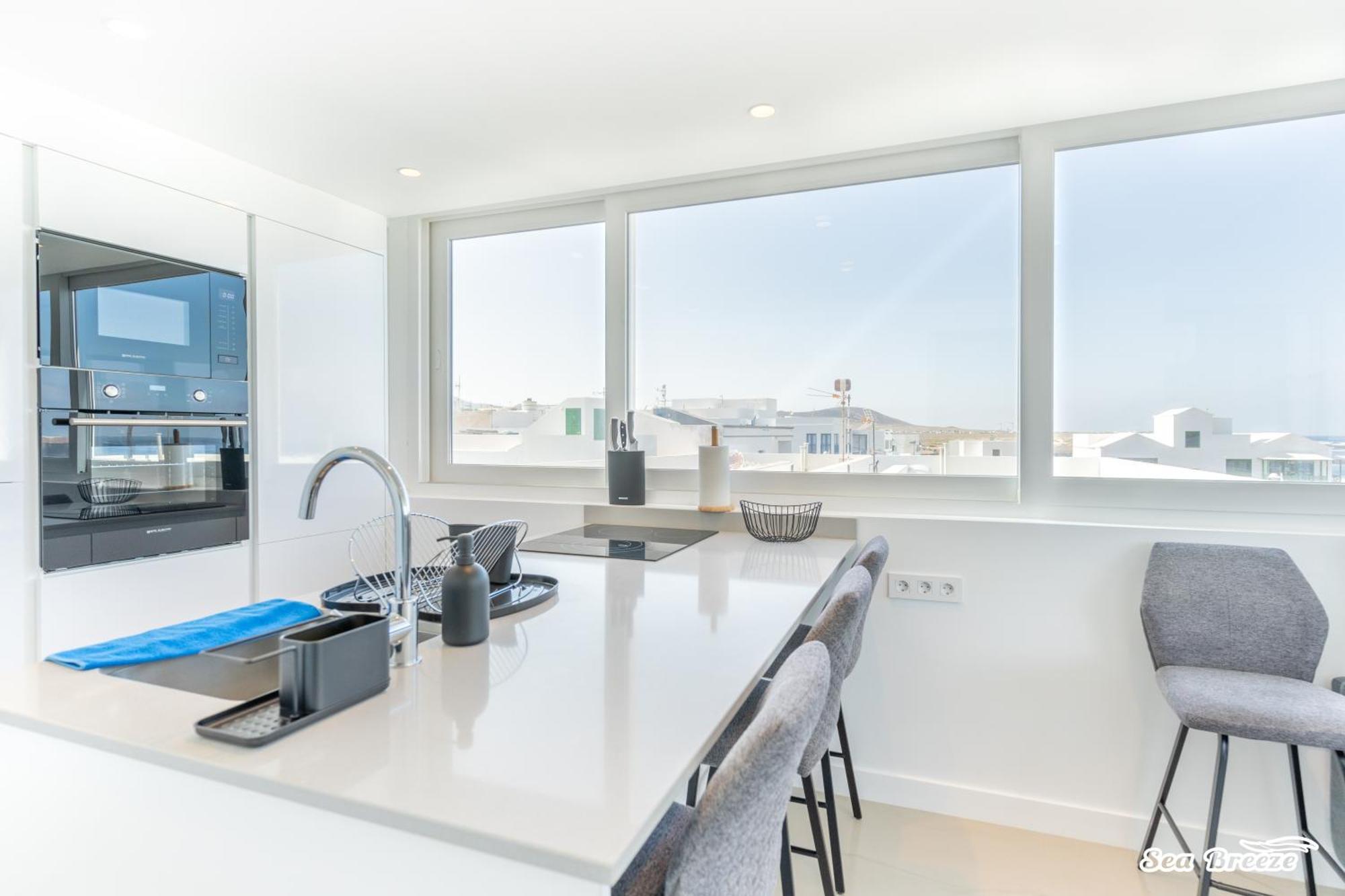 2 Apartments Sea Breeze Famara Esterno foto