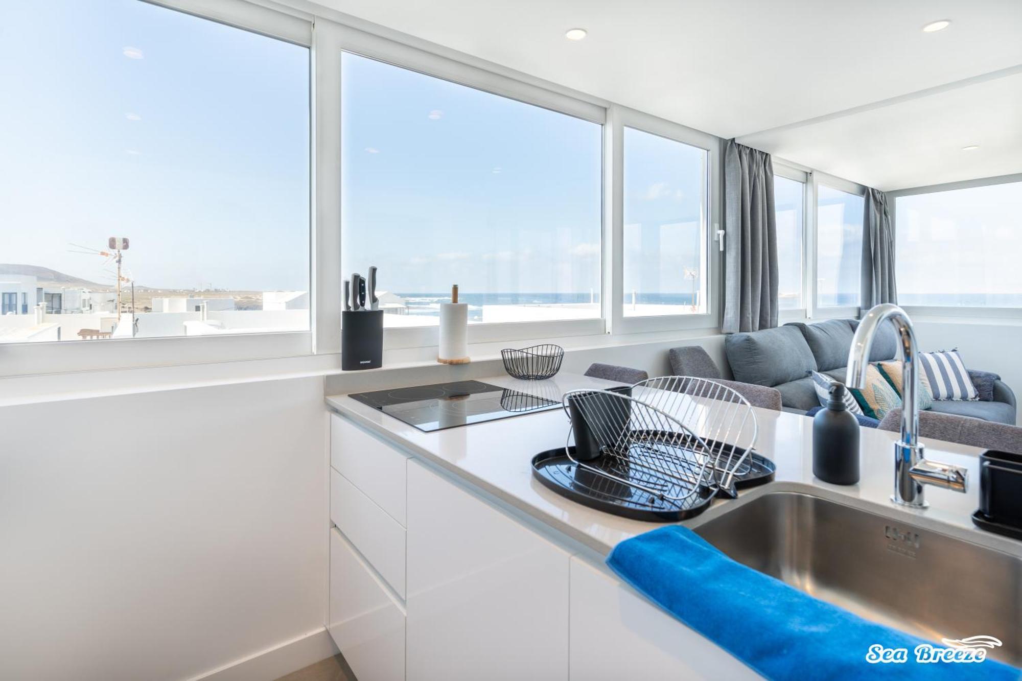 2 Apartments Sea Breeze Famara Esterno foto